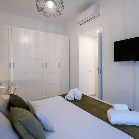 Ottoboni Apartment, 4 Persone, Balcone, Wi-fi, Stazione Tiburtina * روما